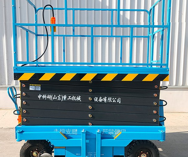 桑珠孜自行走升降机